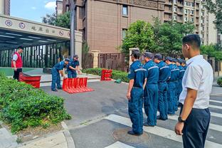 为什么扣篮少了？欧文：要是我30岁还更能跳 那真是见鬼了？